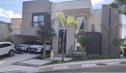Casa com 3 Quartos - Suru - Santana de Parnaíba/SP