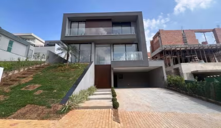 Casa com 4 Quartos - Alphaville - Santana de Parnaíba/SP