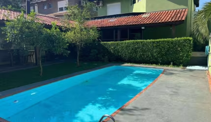 Casa com 4 Quartos - Alphaville - Santana de Parnaíba/SP