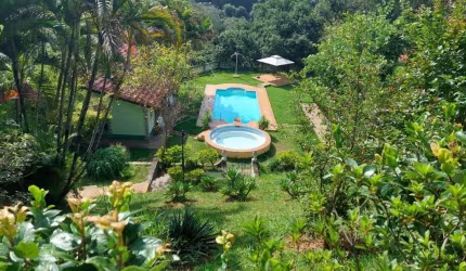 Casa com 5 dormitórios, 400 m² - venda por R$ 2.300.000 ou aluguel por R$ 8.130/mês - Saboó - São Roque/SP