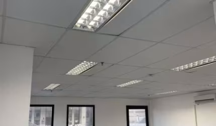Sala de 76 m² - Alphaville - Barueri/SP
