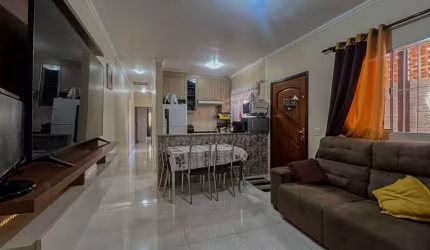Casa com 2 dormitórios à venda, 300 m² por R$ 670.000,00 - Cidade São Pedro - Gleba A - Santana de Parnaíba/SP