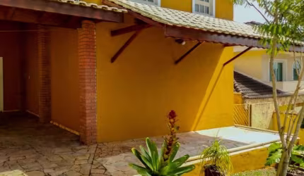 Casa com 4 dormitórios à venda, 300 m² por R$ 1.300.000 - Nova Higienópolis - Cotia/SP