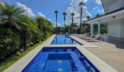 Casa com 5 dormitórios para alugar, 1412 m² por R$ 103.519/mês - Tamboré 02 - Alphaville/SP