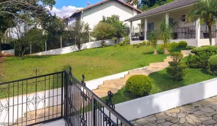 Casa com 3 dormitórios à venda, 494 m² por R$ 1.300.000 - Nova Higienópolis - Jandira/SP