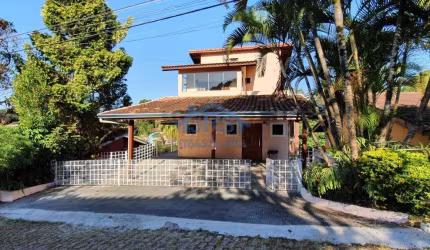 Sobrado com 3 dormitórios à venda, 300 m² por R$ 1.200.000,00 - Chácara Pavoeiro - Cotia/SP