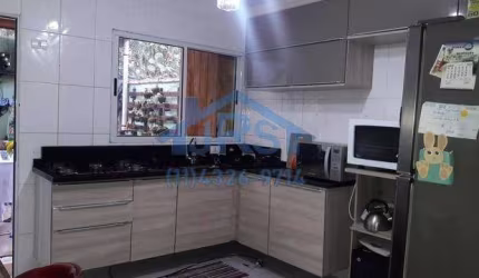 Sobrado com 2 dormitórios à venda, 76 m² por R$ 404.000,00 - Jardim Colibri - Cotia/SP