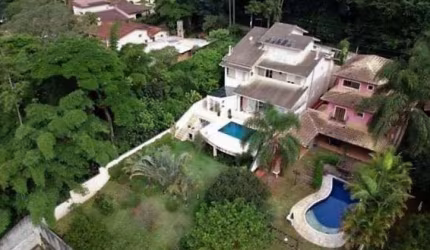 Sobrado com 4 dormitórios à venda, 700 m² por R$ 2.200.000,00 - Vila Santo Antônio - Cotia/SP