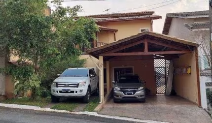 Casa com 3 dormitórios à venda, 253 m² por R$ 960.000,00 - Chácara Roselândia - Cotia/SP