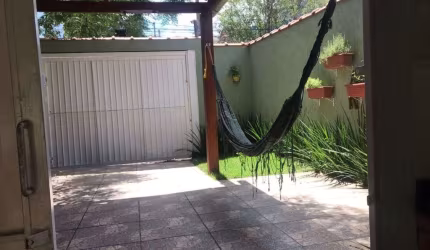 Sobrado com 3 dormitórios à venda, 122 m² por R$ 650.000,00 - Pestana - Osasco/SP