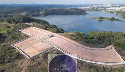 Terreno a venda em condomínio