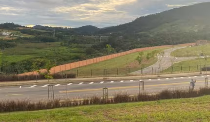 Terreno à venda na Avenida Olavo Amorim Silveira, 100, Chácara Terra Nova, Jundiaí por R$ 970.000