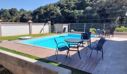 Apartamento em Campo Largo com 40m², 2 dormitórios e 1 vaga - Bom Jesus - Campo Largo - PR