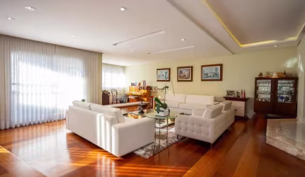 Magnífico Apartamento alto padrão no Batel com 4 dormitórios, sendo 2 suítes e 4 vagas - Curitiba, PR