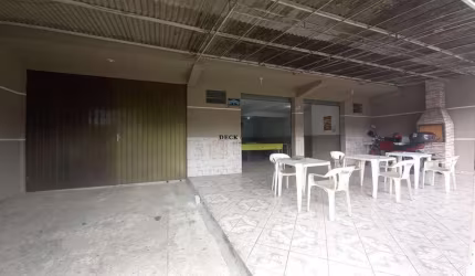 Imóvel comercial à venda no Bairro Atuba com 360m² grande espaço frontal, funcionando hoje como bar e possui mais 2 residências nos fundos - Atuba, Curitiba, PR