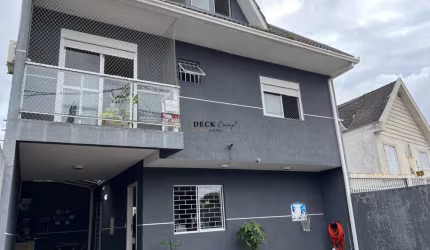 Excelente Sobrado com 3 dormitórios sendo uma suíte Incrível à Venda em Santa Felicidade!