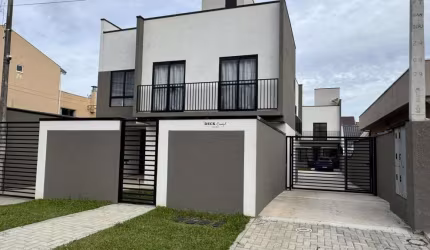 Casa nova em condomínio no Bairro Xaxim com 157m², 3 dormitórios ( sendo uma suíte com sacada ) e 1 vaga de garagem, Xaxim, Curitiba - PR