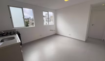 Apartamento reformado no Bairro Alto da Glória com 30m² e 1 dormitório - Alto da Gloria - Curitiba - PR