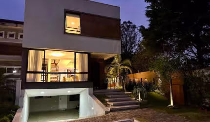 Sobrado de alto padrão em condomínio fechado no Bairro do Atuba com 278m², 4 dormitórios ( sendo 2 suítes e 2 Demi suítes ) e 4 vagas - Atuba - Curitiba - PR