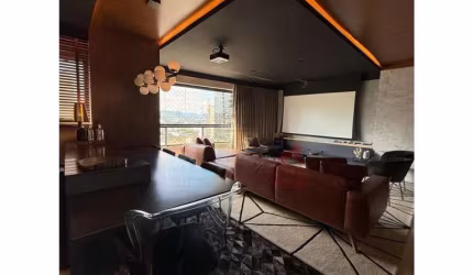 Apartamento para Locação Anual no bairro Centro em Balneário Camboriú, 3 quartos sendo 3 suítes, 2 vagas, Mobiliado, 150 m² de área total, 127 m² privativos,