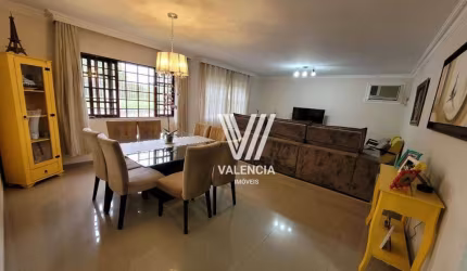 Casa Térrea | 3 dorm | Suíte | 2 vagas | 193 m² priv | Jardim Social - Curitiba/PR