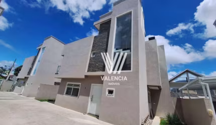 Sobrado 3 Dormitórios | Suíte | 2 Vagas | 115m² Total | Bairro Alto
