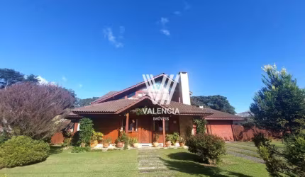 Casa ampla com terreno | 4 dorm | Suíte | 6 vagas | 260 m² priv | Centro - Quatro Barras/PR