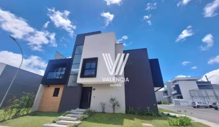 Sobrado em Condominio | 3 Dorms | 243m² priv | 2 Vagas | Santa Candida - Curitiba/PR