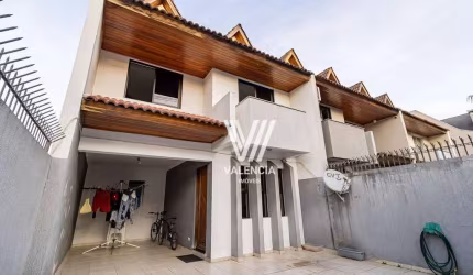 Sobrado de Rua | 135m² priv | 3 Dorms | 2 Vagas | Jardim Das Américas/PR