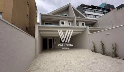 Sobrado de Rua | 6 Dorms | 4 Vagas | 245m² | Agua Verde - Curitiba/PR