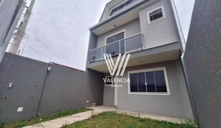 Sobrado de Rua | 3 Dorms | 2 Vagas | 138m² | Fazendinha - Curitiba/PR