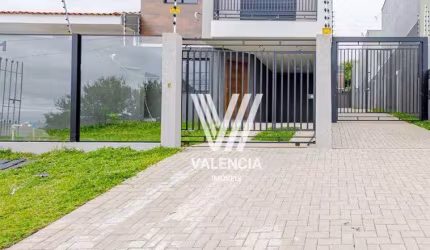 Sobrado de Rua | 3 Dorms | 2 Vagas | 105m² | Bairro Alto - Curitiba/PR