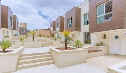 Sobrado à venda, 202 m² por R$ 890.000,00 - Vista Alegre - Curitiba/PR