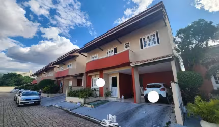 Casa Dupelx em Condomínio Venda em Olho D'gua - 5 quartos - Nascente - Piscina