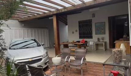 Casa a Venda em Planalto Vinhais - 4 quartos - Jardim de Inverno - Ampla Varanda