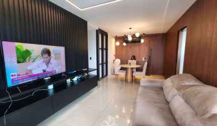 Apartamento a Venda em Ponta do Farol - 2 quartos - Vista Lagoa - Andar Alto