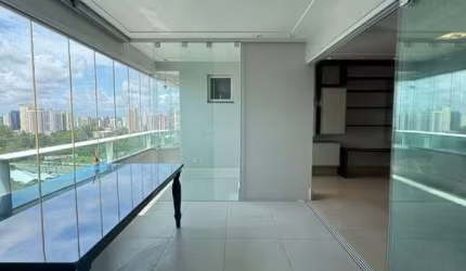 Apartamento a Venda na Ponta do Farol - 3 Suítes - 198m² -Vista Mar - Projetados