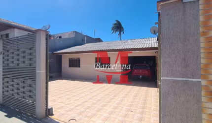 PINHEIRINHO, 2 QUARTOS, ARMÁRIOS NOVOS, IMPECÁVEL. CHURRASQUEIRA. TERRENO 6 VAGAS.