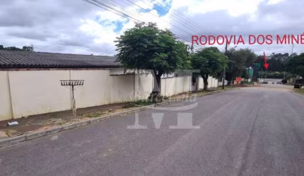 CASA COMERCIAL E RESIDENCIAL NO ABRANCHES. DE ESQUINA HÁ 01 QUADRA DA RODOVIA DOS MINÉRIOS ESTUDA CARRO COMO PERMUTA