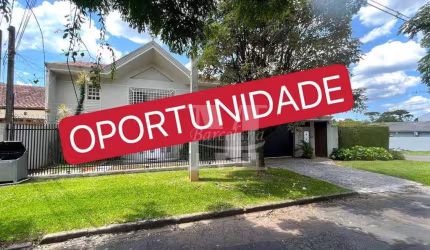 CASA RESIDENCIAL/COMERCIAL DE ESQUINA. TERRENO COM 800M². MUITO BEM CONSTRUÍDA. SEMINÁRIO/SANTA QUITÉRIA. VALOR EM DÓLAR (USD 460.300,00).