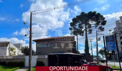 LOJA DE ESQUINA. 130 M² . SANTA QUITÉRIA/PORTÃO. SENDO COMPLETAMENTE ATUALIZADA.