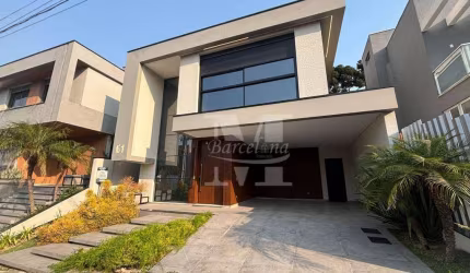 CASA NOVA NO COND GREEN VILLAGE ALTO PADRÃO 3 SUÍTES ESPAÇO GOURMET 3 VAGAS DE GARAGEM
