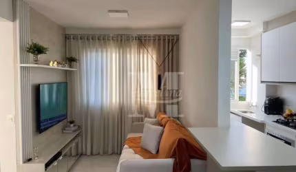 APARTAMENTO SEMI-MOBILIADO, LINDO! ENSOLARADO, EM ÓTIMA LOCALIZAÇÃO.