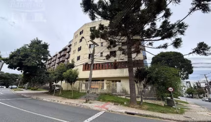 SOBRELOJA NA AVENIDA ÁGUA VERDE, PRÓXIMO DO ANGELONI E CLUBE CURITIBANO. 190 M2.