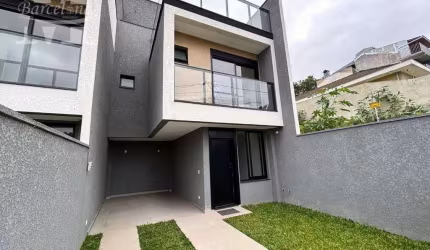 SOBRADO TRIPLEX, EXCELENTE LOCALIZAÇÃO CHURRASQUEIRA – SACADA E ROOFTOP - PILARZINHO - 3 QUARTOS, UMA 1 SUÍTE – PRÓXIMO AOS PARQUES TINGUI E TANGUÁ.