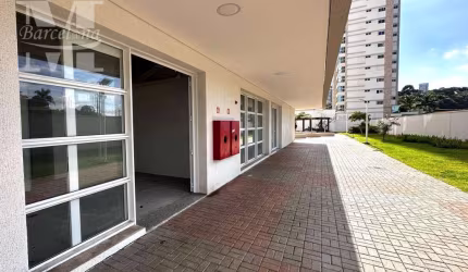 LOJA NOVA NO BAIRRO ECOVILLE COM ÁREA DE 98 M² DE ÁREA INTERNA NO EDIFÍCIO PARQUE ECOVILLE