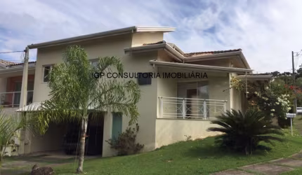 Vende-se casa em condominio fechado