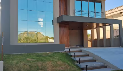 Maravilhosa casa com excelente posição solar!  Area nobre no Rio Vermelho/Florianópolis-SC - Financia