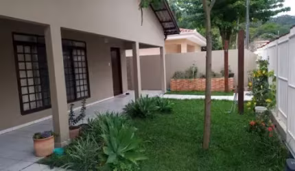 Casa á venda em Canasvieiras !