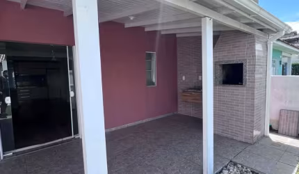 Casa 3 dorms - pátio - Churrasqueira - Não financia